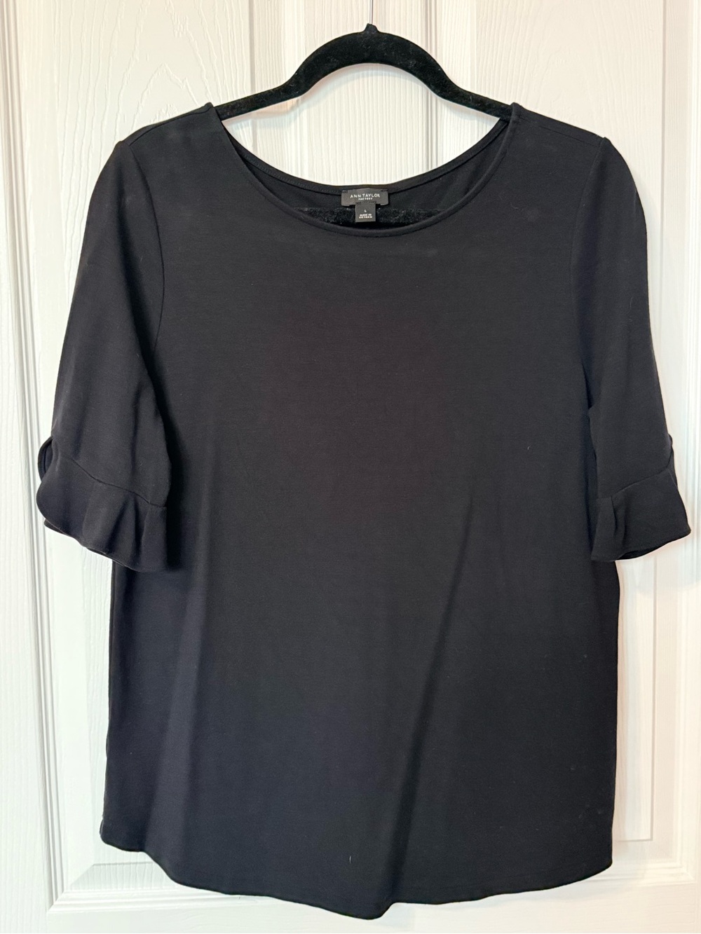 Ann Taylor Black Short Sleeve Ruffle-Sleeve Top